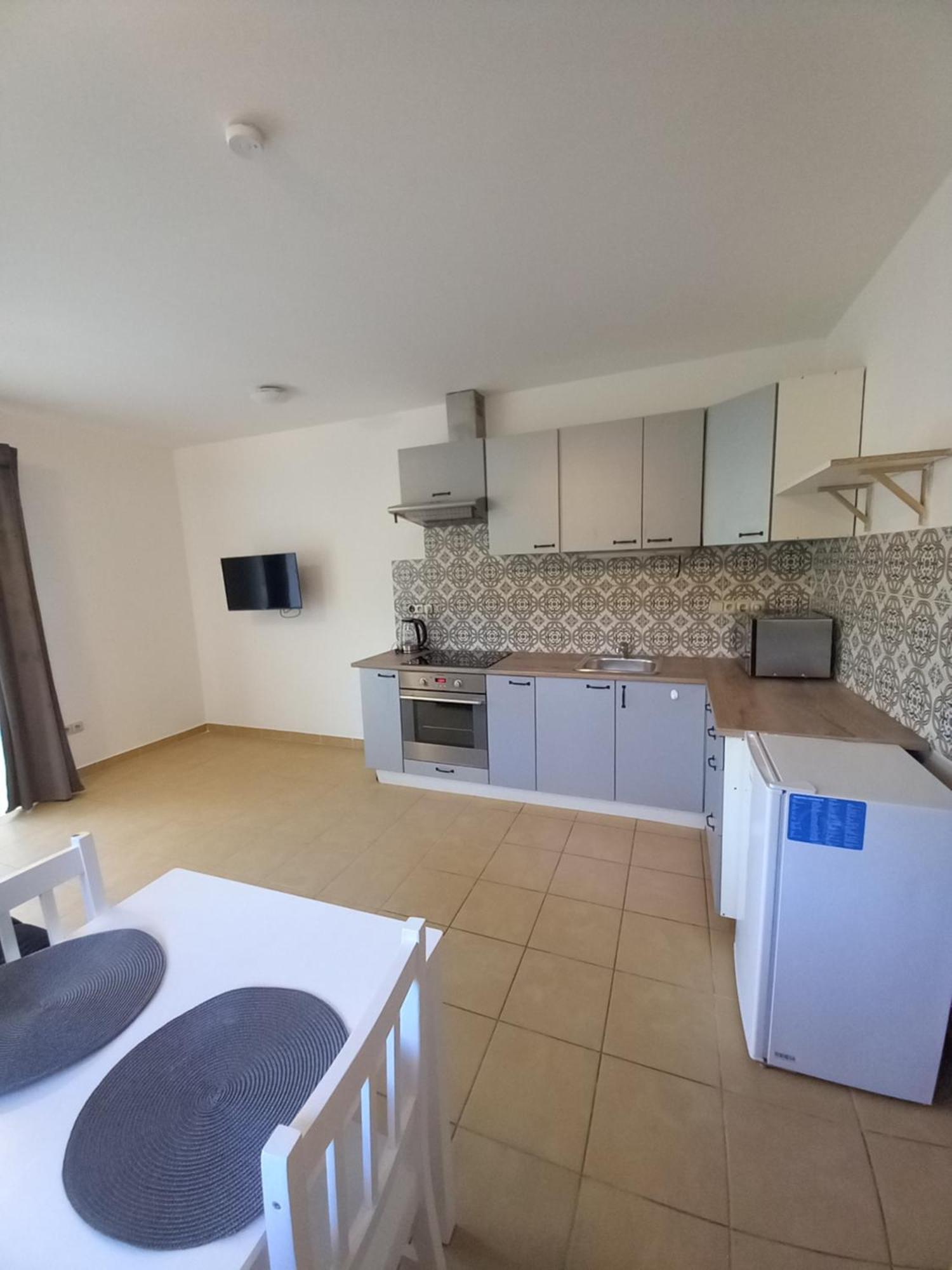 Spi V Kuklenach 1 Apartment ฮราเดตสคราโลเว ภายนอก รูปภาพ